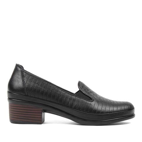 Kadın Siyah Baskılı Topuklu Deri Klasik Ayakkabı