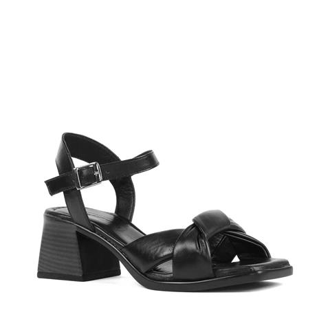 Kadın Siyah Bilekten Bantlı Deri Sandalet