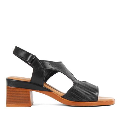 Kadın Siyah Bilekten Bantlı Deri Sandalet