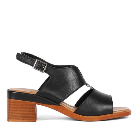 Kadın Siyah Bilekten Bantlı Deri Sandalet