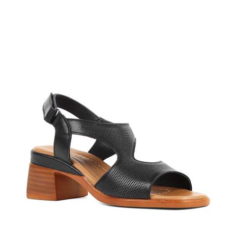 Kadın Siyah Bilekten Bantlı Deri Sandalet