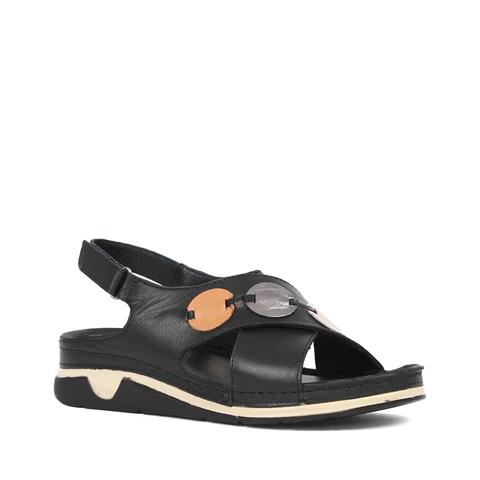 Kadın Siyah Bilekten Bantlı Deri Sandalet