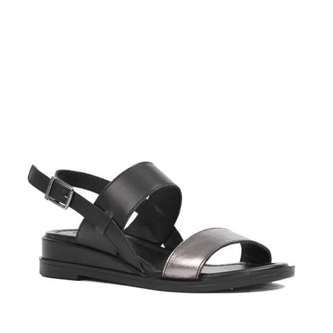 Kadın Siyah Bilekten Tokalı Deri Sandalet