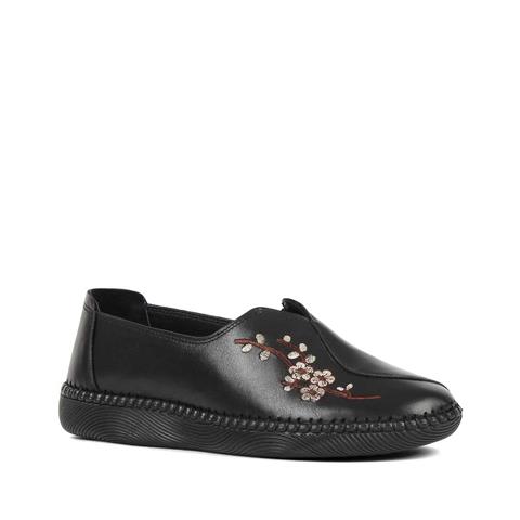 Kadın Siyah Çiçek Detaylı Deri Ayakkabı
