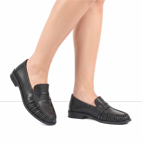 Kadın Siyah Deri Loafer