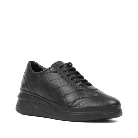 Kadın Siyah Dolgu Topuklu Deri Ayakkabı