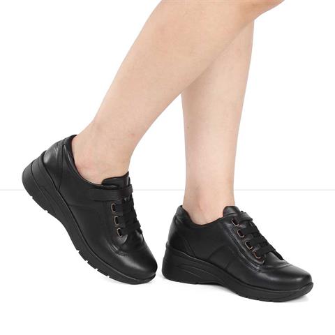 Kadın Siyah Dolgu Topuklu Deri Ayakkabı