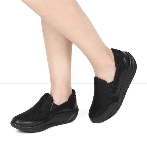 Kadın Siyah Dolgu Topuklu Deri Ayakkabı