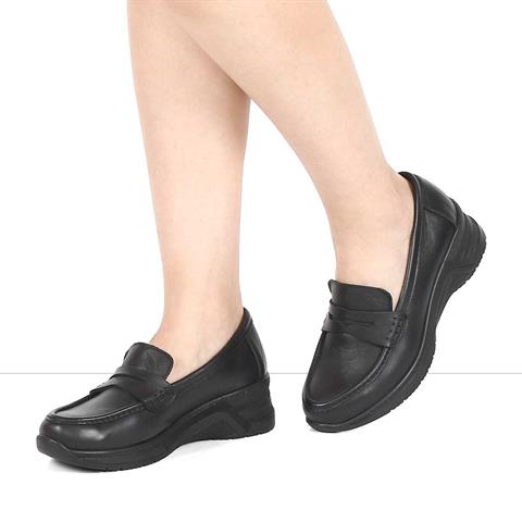 Kadın Siyah Dolgu Topuklu Deri Ayakkabı