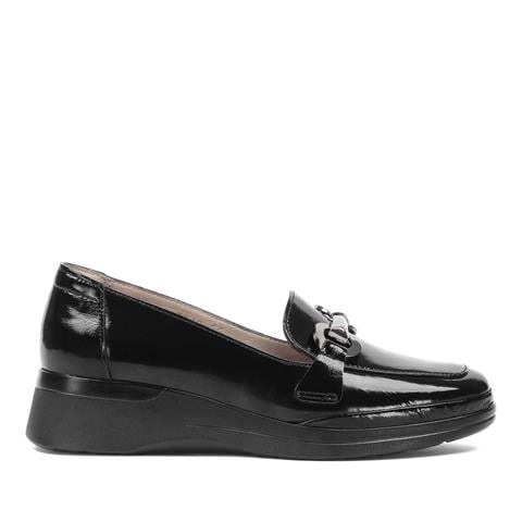 Kadın Siyah Dolgu Topuklu Rugan Deri Ayakkabı