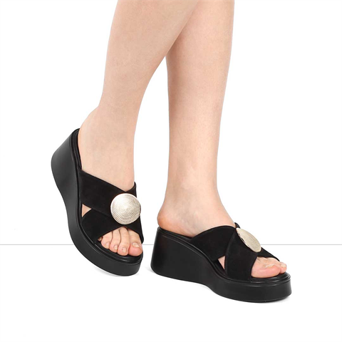 Kadın Siyah Dolgu Topuklu Süet Deri Terlik