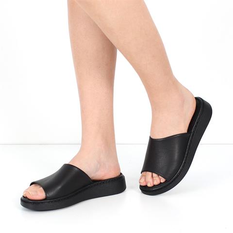 Kadın Siyah Düz Deri Terlik