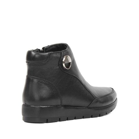 Kadın Siyah Fermuarlı Deri Bot