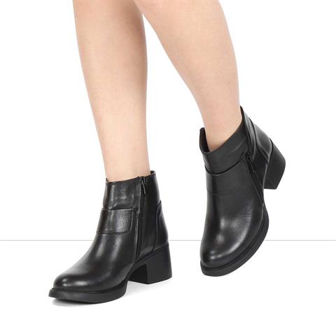 Kadın Siyah Fermuarlı Kalın Topuklu Deri Bot