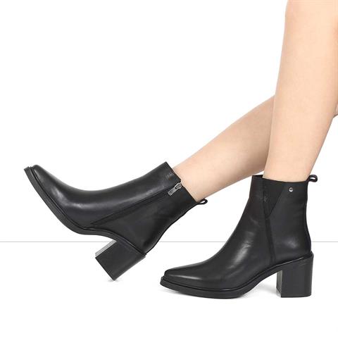 Kadın Siyah Fermuarlı Kalın Topuklu Deri Bot