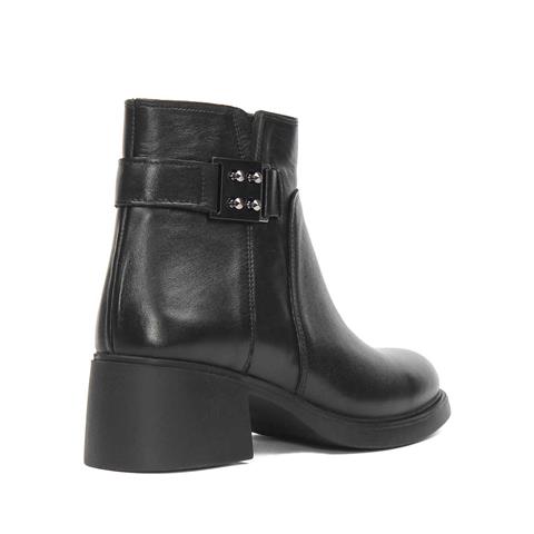 Kadın Siyah Fermuarlı Toka Detaylı Deri Bot