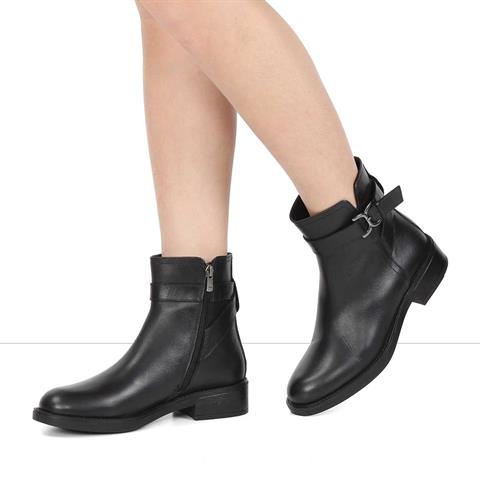Kadın Siyah Fermuarlı Toka Detaylı Deri Bot