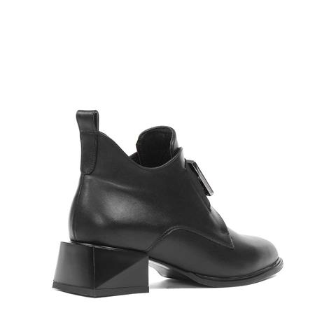 Kadın Siyah Fermuarlı Toka Detaylı Deri Bot