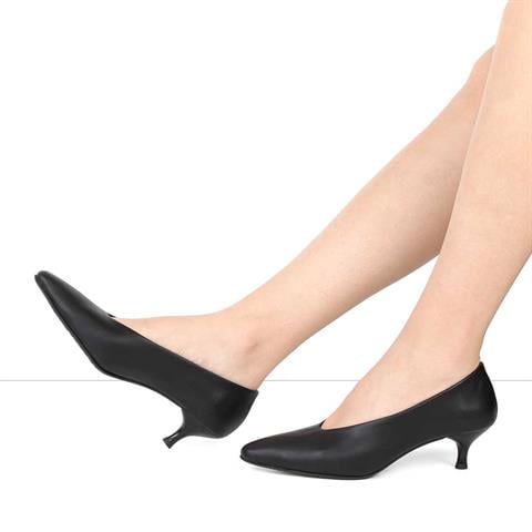 Kadın Siyah İnce Topuklu Deri Klasik Ayakkabı