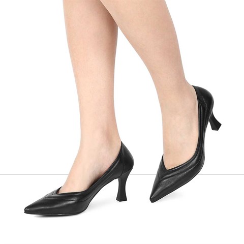 Kadın Siyah İnce Topuklu Deri Stiletto