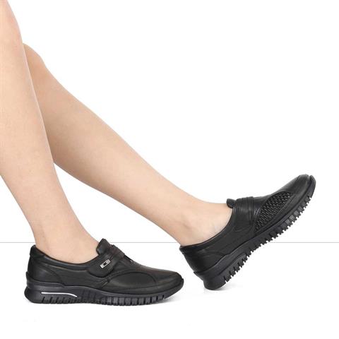 Kadın Siyah Kalın Tabanlı Deri Ayakkabı