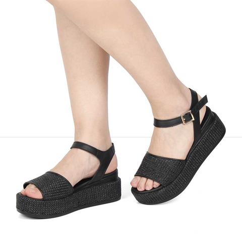 Kadın Siyah Kalın Tabanlı Deri Sandalet