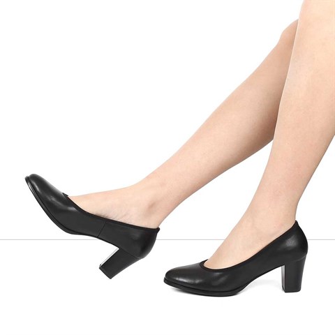Kadın Siyah Kalın Topuklu Deri Ayakkabı
