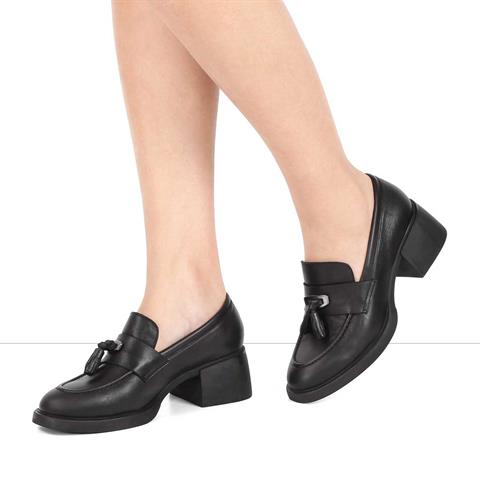 Kadın Siyah Kalın Topuklu Deri Klasik Ayakkabı