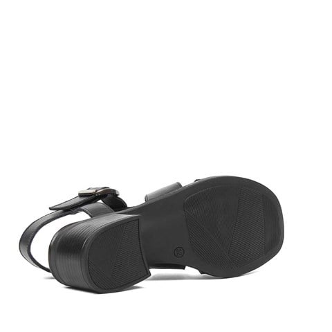 Kadın Siyah Kalın Topuklu Deri Sandalet