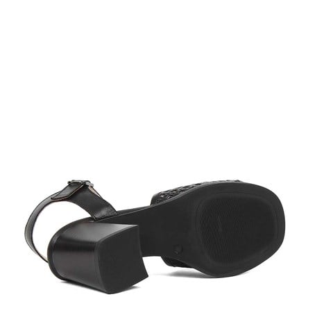 Kadın Siyah Kalın Topuklu Deri Sandalet