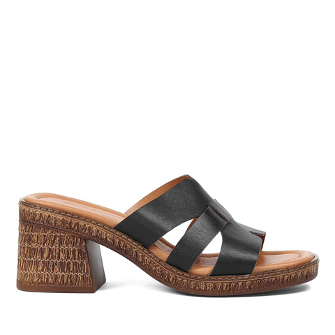 Kadın Siyah Kalın Topuklu Deri Terlik