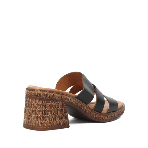 Kadın Siyah Kalın Topuklu Deri Terlik