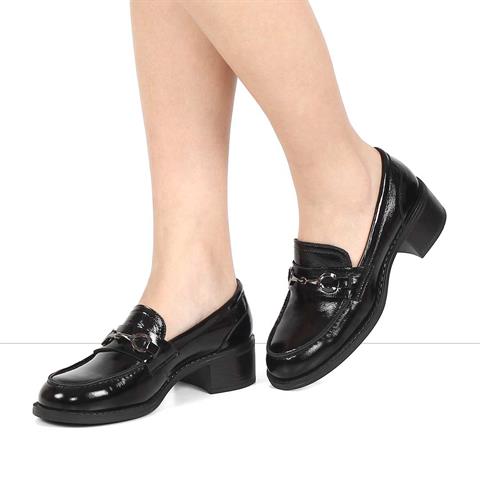 Kadın Siyah Kalın Topuklu Rugan Deri Ayakkabı