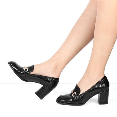 Kadın Siyah Kalın Topuklu Rugan Deri Klasik Ayakkabı