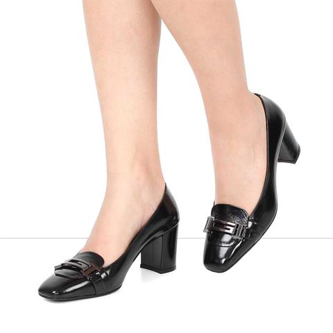 Kadın Siyah Kalın Topuklu Rugan Deri Klasik Ayakkabı