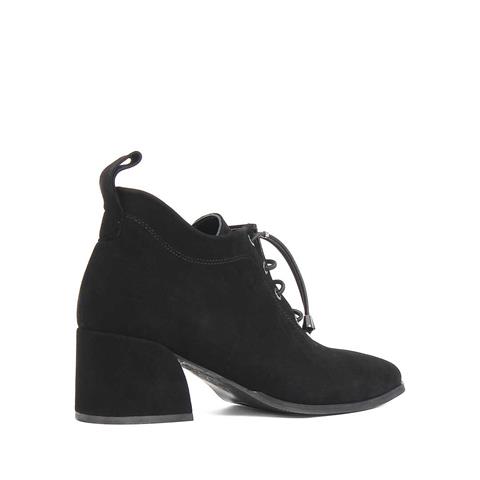 Kadın Siyah Kalın Topuklu Süet Deri Ayakkabı