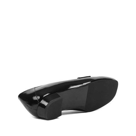 Kadın Siyah Kırışık Rugan Deri Loafer