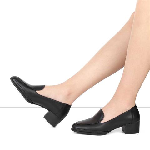 Kadın Siyah Kısa Kalın Topuklu Deri Klasik Ayakkabı