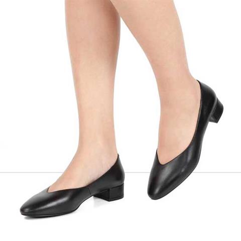 Kadın Siyah Kısa Kalın Topuklu Deri Klasik Ayakkabı