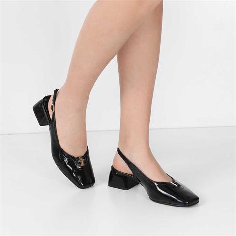 Kadın Siyah Kısa Kalın Topuklu Rugan Deri Klasik Ayakkabı