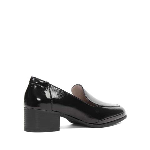 Kadın Siyah Kısa Kalın Topuklu Rugan Deri Klasik Ayakkabı