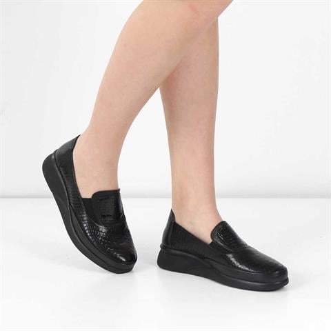 Kadın Siyah Kroko Dolgu Topuklu Deri Ayakkabı