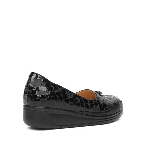 Kadın Siyah Kroko Dolgu Topuklu Rugan Deri Ayakkabı