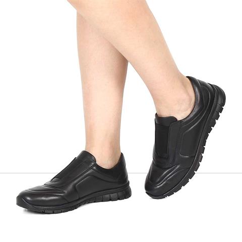 Kadın Siyah Lastikli Dikiş Detaylı Deri Ayakkabı