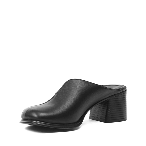 Kadın Siyah Önü Kapalı Topuklu Deri Terlik
