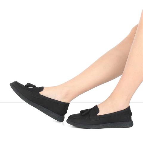 Kadın Siyah Püsküllü Nubuk Deri Ayakkabı