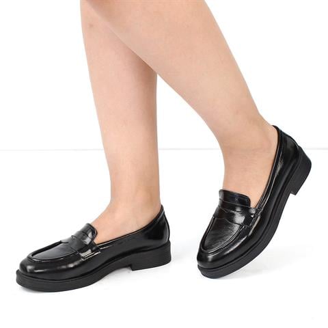 Kadın Siyah Rugan Deri Loafer
