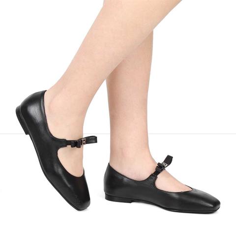 Kadın Siyah Tokalı Deri Babet