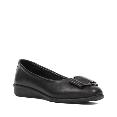 Kadın Siyah Tokalı Deri Babet