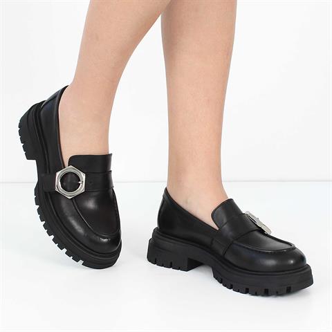 Kadın Siyah Tokalı Deri Loafer